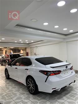 تۆیۆتا کامری